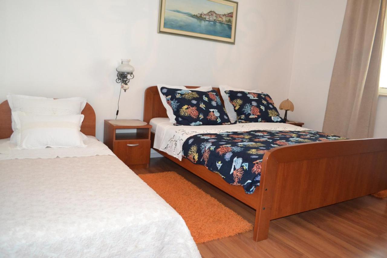 Apartments Lucija Срима Екстер'єр фото